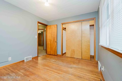 Tiny photo for 1711 Washington Avenue, Findlay, OH 45840 (MLS # 10003156)