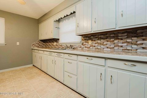 Tiny photo for 1711 Washington Avenue, Findlay, OH 45840 (MLS # 10003156)