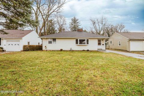 Tiny photo for 1711 Washington Avenue, Findlay, OH 45840 (MLS # 10003156)