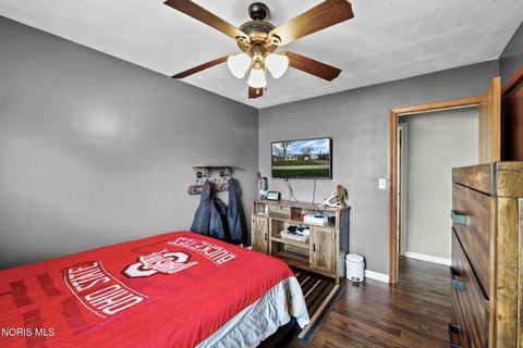 Tiny photo for 2418 Hollybrook Drive, Findlay, OH 45840 (MLS # 10006263)