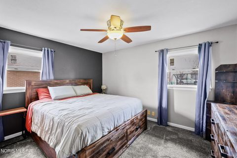 Tiny photo for 2418 Hollybrook Drive, Findlay, OH 45840 (MLS # 10006263)