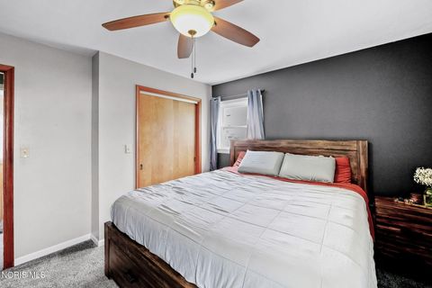 Tiny photo for 2418 Hollybrook Drive, Findlay, OH 45840 (MLS # 10006263)