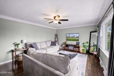 Tiny photo for 2418 Hollybrook Drive, Findlay, OH 45840 (MLS # 10006263)