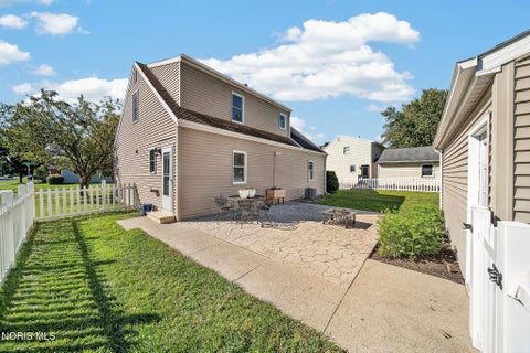 Tiny photo for 248 E Hobart Avenue, Findlay, OH 45840 (MLS # 10014028)