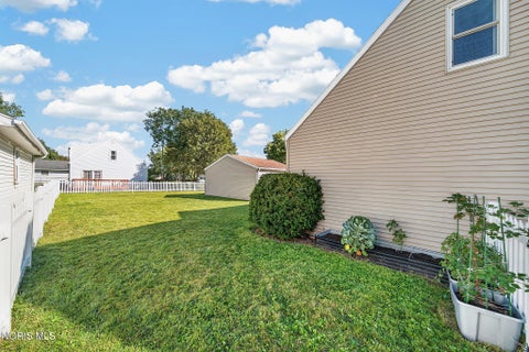 Tiny photo for 248 E Hobart Avenue, Findlay, OH 45840 (MLS # 10014028)