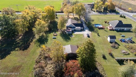 Photo of 9015 Seaman Road, Curtice, OH 43412 (MLS # 10000645) Photo of 9015 Seaman Road, Curtice, OH 43412 (MLS # 10000645)