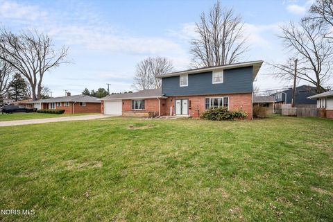 Tiny photo for 6049 Holliday Drive, Toledo, OH 43611 (MLS # 10005373)