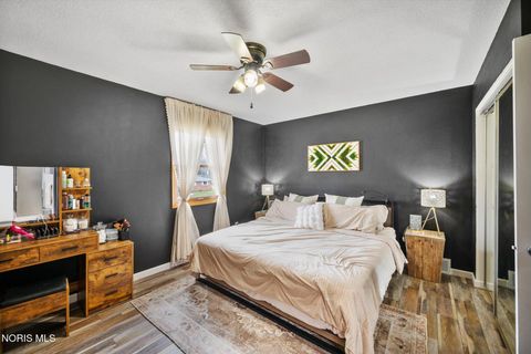 Tiny photo for 6049 Holliday Drive, Toledo, OH 43611 (MLS # 10005373)