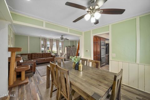 Tiny photo for 6049 Holliday Drive, Toledo, OH 43611 (MLS # 10005373)