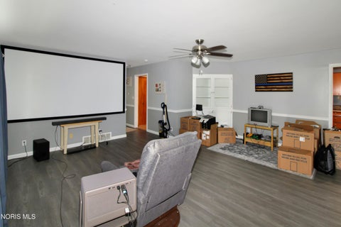 Tiny photo for 611 Alice Street, Port Clinton, OH 43452 (MLS # 10013088)