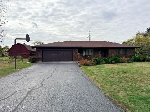 Photo of 14486 Liberty Hi Road, Bowling Green, OH 43402 (MLS # 10000604) Photo of 14486 Liberty Hi Road, Bowling Green, OH 43402 (MLS # 10000604)