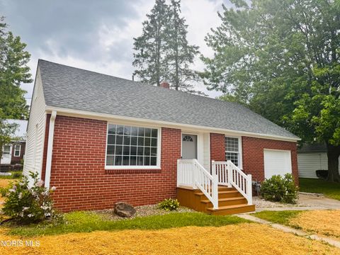 Tiny photo for 127 Elm Drive, Bryan, OH 43506 (MLS # 10007977)