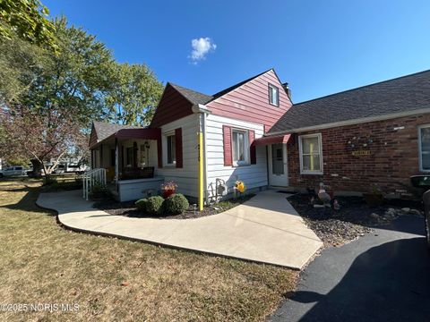 Tiny photo for 210 School Street, Luckey, OH 43443 (MLS # 10000195)