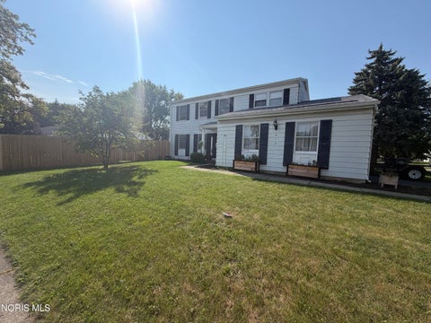Tiny photo for 612 Dussel Drive, Maumee, OH 43537 (MLS # 10012943)