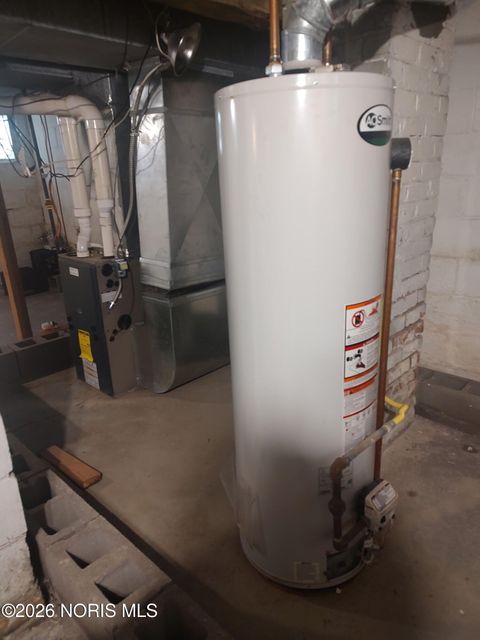 Tiny photo for 325 Chapin Street, Toledo, OH 43609 (MLS # 10003274)