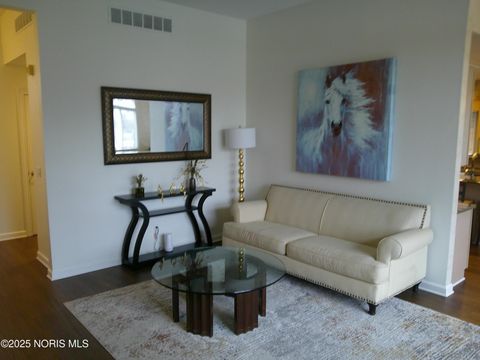 Tiny photo for 2268 Big Hickory Run, Sylvania, OH 43560 (MLS # 10002495)