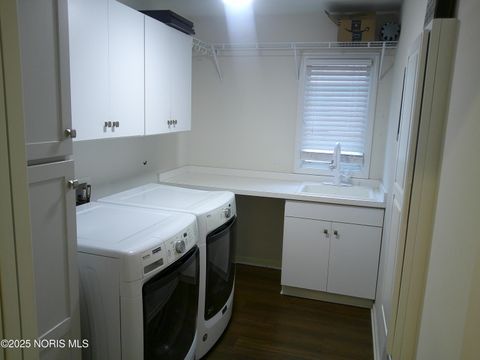 Tiny photo for 2268 Big Hickory Run, Sylvania, OH 43560 (MLS # 10002495)