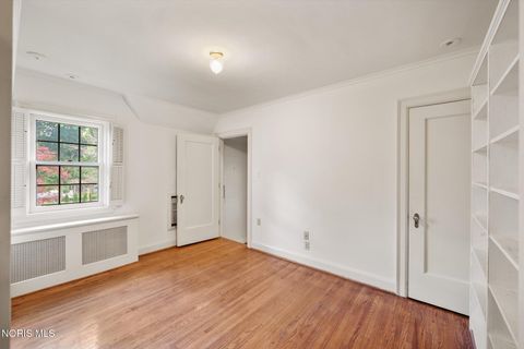 Tiny photo for 2132 Park Road, Ottawa Hills, OH 43606 (MLS # 10007322)