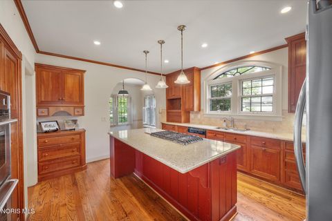 Tiny photo for 2132 Park Road, Ottawa Hills, OH 43606 (MLS # 10007322)