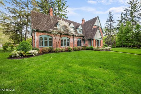 Tiny photo for 2132 Park Road, Ottawa Hills, OH 43606 (MLS # 10007322)