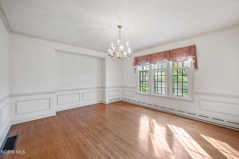 Tiny photo for 2132 Park Road, Ottawa Hills, OH 43606 (MLS # 10007322)