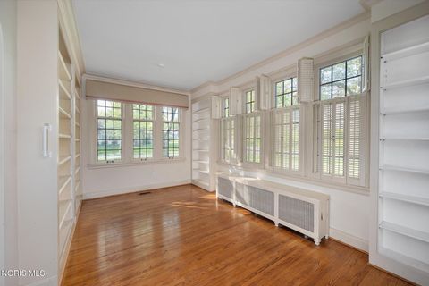 Tiny photo for 2132 Park Road, Ottawa Hills, OH 43606 (MLS # 10007322)