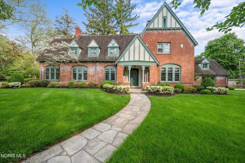 Tiny photo for 2132 Park Road, Ottawa Hills, OH 43606 (MLS # 10007322)