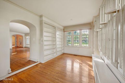 Tiny photo for 2132 Park Road, Ottawa Hills, OH 43606 (MLS # 10007322)