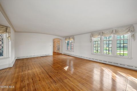 Tiny photo for 2132 Park Road, Ottawa Hills, OH 43606 (MLS # 10007322)