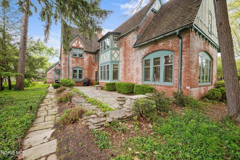 Tiny photo for 2132 Park Road, Ottawa Hills, OH 43606 (MLS # 10007322)