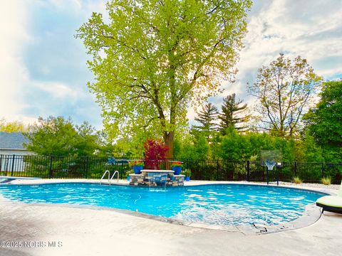 Tiny photo for 5716 Hamptons Drive, Monclova, OH 43542 (MLS # 10000932)