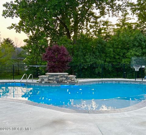 Tiny photo for 5716 Hamptons Drive, Monclova, OH 43542 (MLS # 10000932)