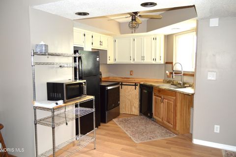 Tiny photo for 1611 Brand Manor Drive, Findlay, OH 45840 (MLS # 10008535)