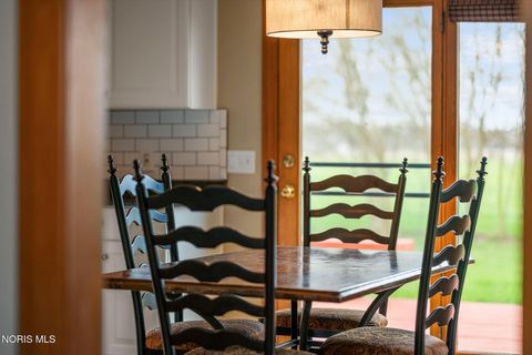 Tiny photo for 3016 Lexington Glen Boulevard, Monclova, OH 43542 (MLS # 10006002)