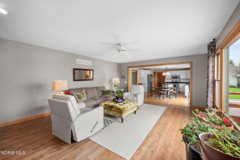 Tiny photo for 3016 Lexington Glen Boulevard, Monclova, OH 43542 (MLS # 10006002)