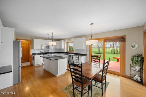 Tiny photo for 3016 Lexington Glen Boulevard, Monclova, OH 43542 (MLS # 10006002)