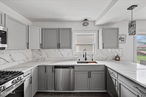 Tiny photo for 5704 Webster Road, Sylvania, OH 43560 (MLS # 10006745)