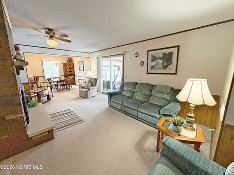 Tiny photo for 3515 Brown Road, Oregon, OH 43616 (MLS # 10004132)