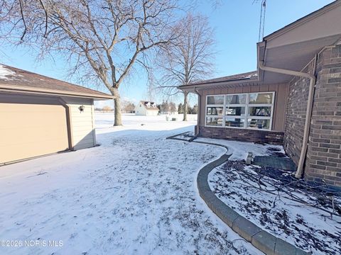 Tiny photo for 3515 Brown Road, Oregon, OH 43616 (MLS # 10004132)