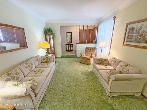 Tiny photo for 3515 Brown Road, Oregon, OH 43616 (MLS # 10004132)