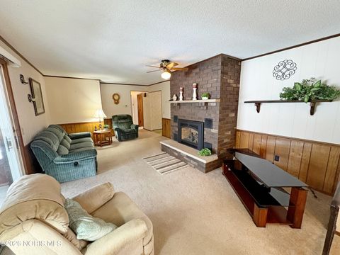 Tiny photo for 3515 Brown Road, Oregon, OH 43616 (MLS # 10004132)