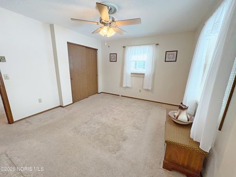 Tiny photo for 3515 Brown Road, Oregon, OH 43616 (MLS # 10004132)