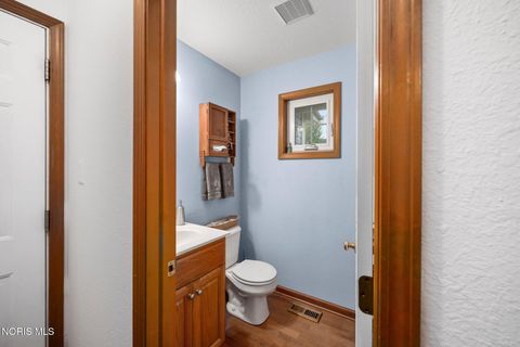 Tiny photo for 5882 Cherokee Avenue, Walbridge, OH 43465 (MLS # 10006743)