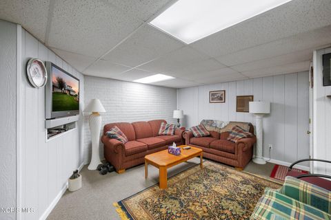 Tiny photo for 5882 Cherokee Avenue, Walbridge, OH 43465 (MLS # 10006743)