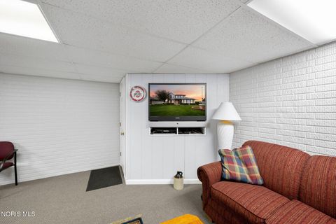 Tiny photo for 5882 Cherokee Avenue, Walbridge, OH 43465 (MLS # 10006743)