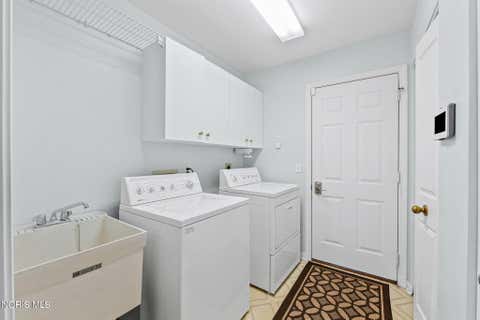 Tiny photo for 6545 Carrietowne Lane, Toledo, OH 43615 (MLS # 10009264)