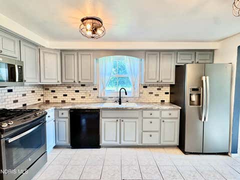 Tiny photo for 1599 State Route 18, Hicksville, OH 43526 (MLS # 10009816)
