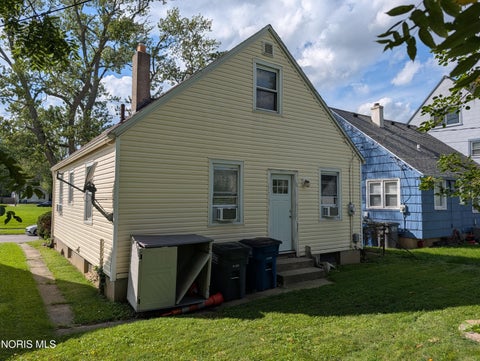 Tiny photo for 1910 Fernhill Road, Toledo, OH 43607 (MLS # 10013342)