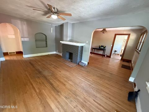 Tiny photo for 2643 W Alexis Road, Toledo, OH 43613 (MLS # 10008497)