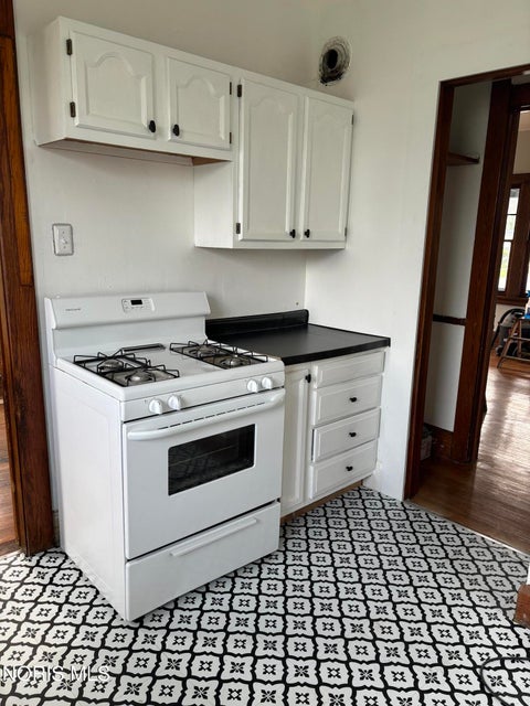 Tiny photo for 1702 Idaho Street, Toledo, OH 43605 (MLS # 10012358)